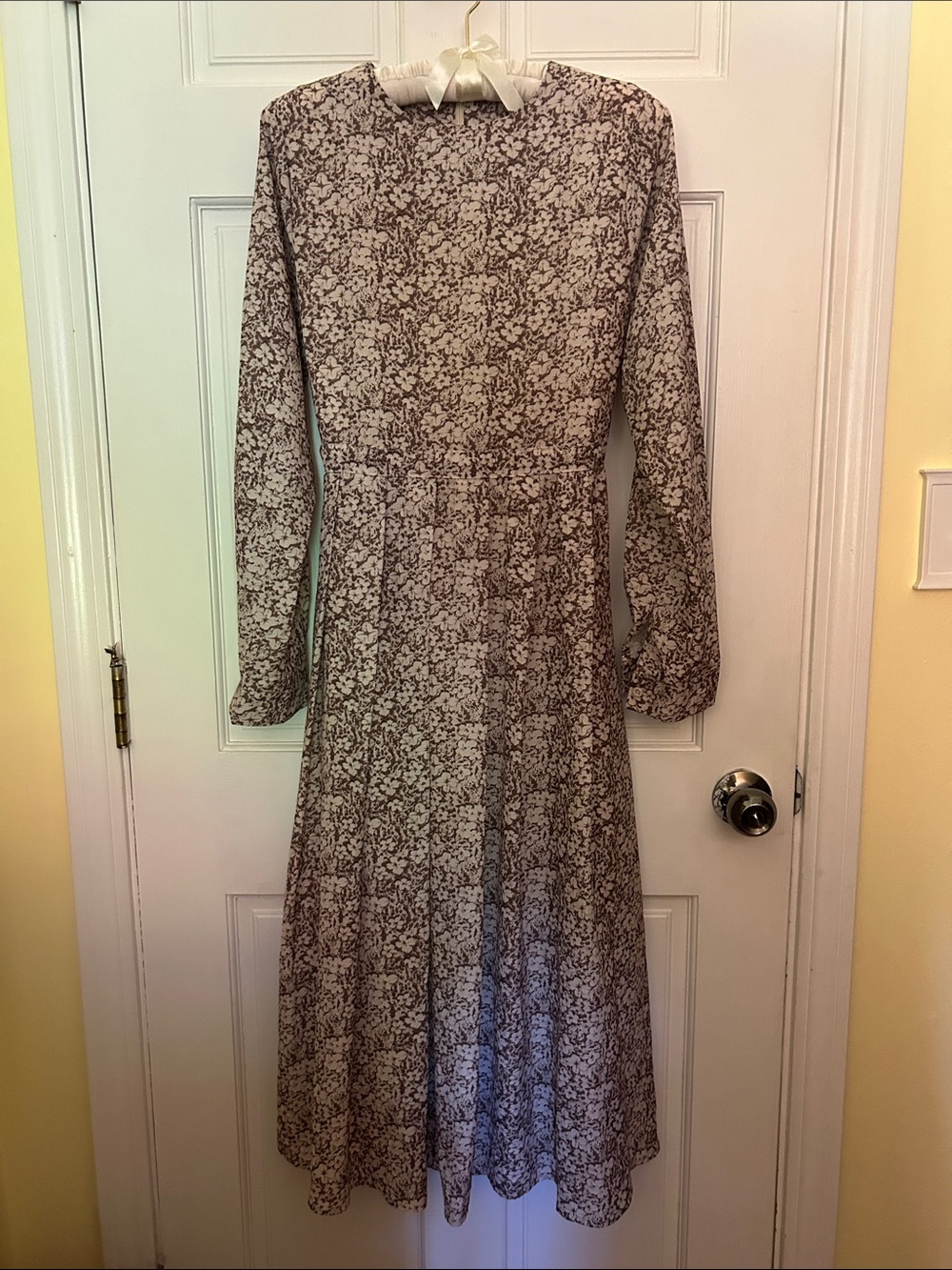 OAK + FORT Bohemian Long-Sleeve Floral Midi Dress - Cream and Brown